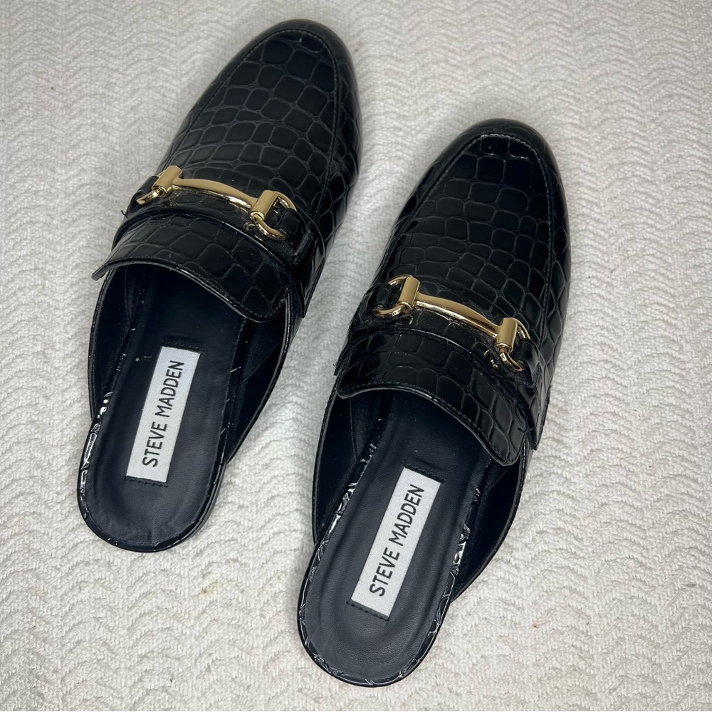 steve madden / black crocodile kandi faux leather loafers size 7.5 womens